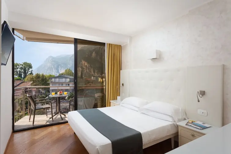 Hotel Garda gallery image 10