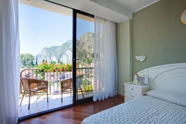 Hotel Garda gallery image 14
