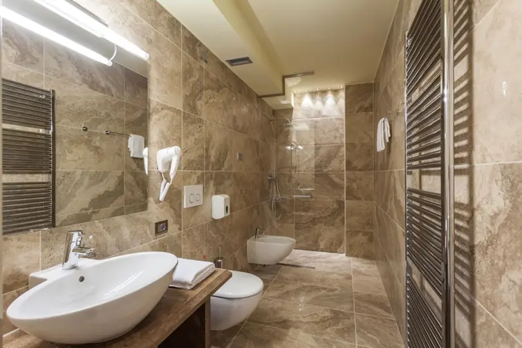 Hotel Garda gallery image 16