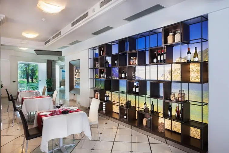 Hotel Garda gallery image 26