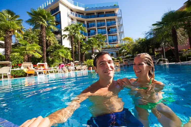 Hotel Garda gallery image 7