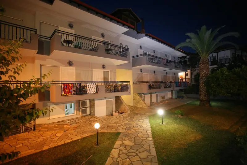 Royal Hotel Polichrono gallery image 1