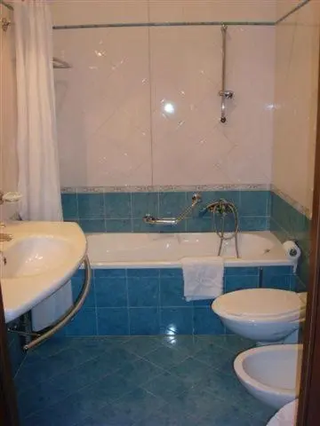 Dina Hotel gallery image 9