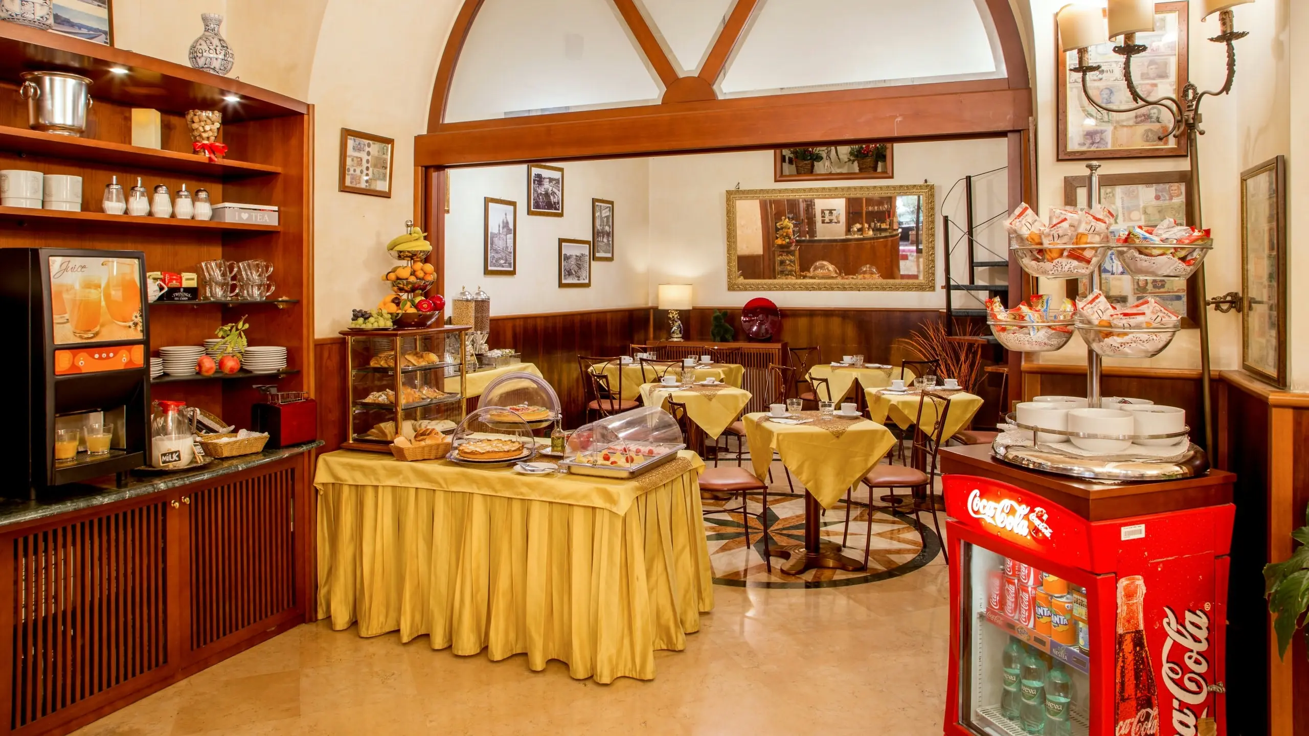 Assisi Hotel gallery image 10