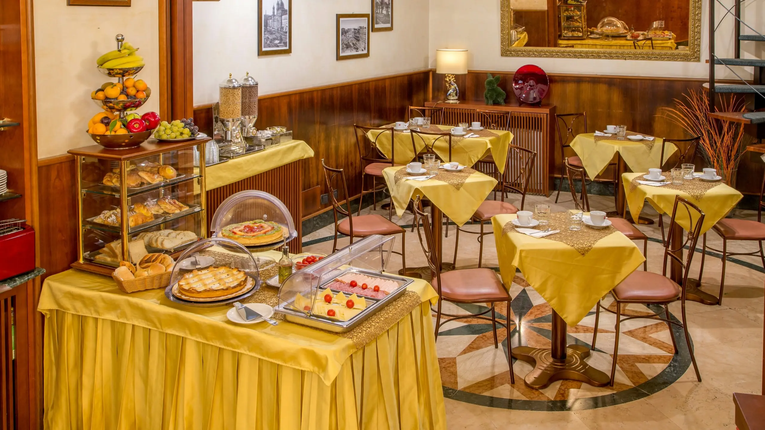 Assisi Hotel gallery image 11