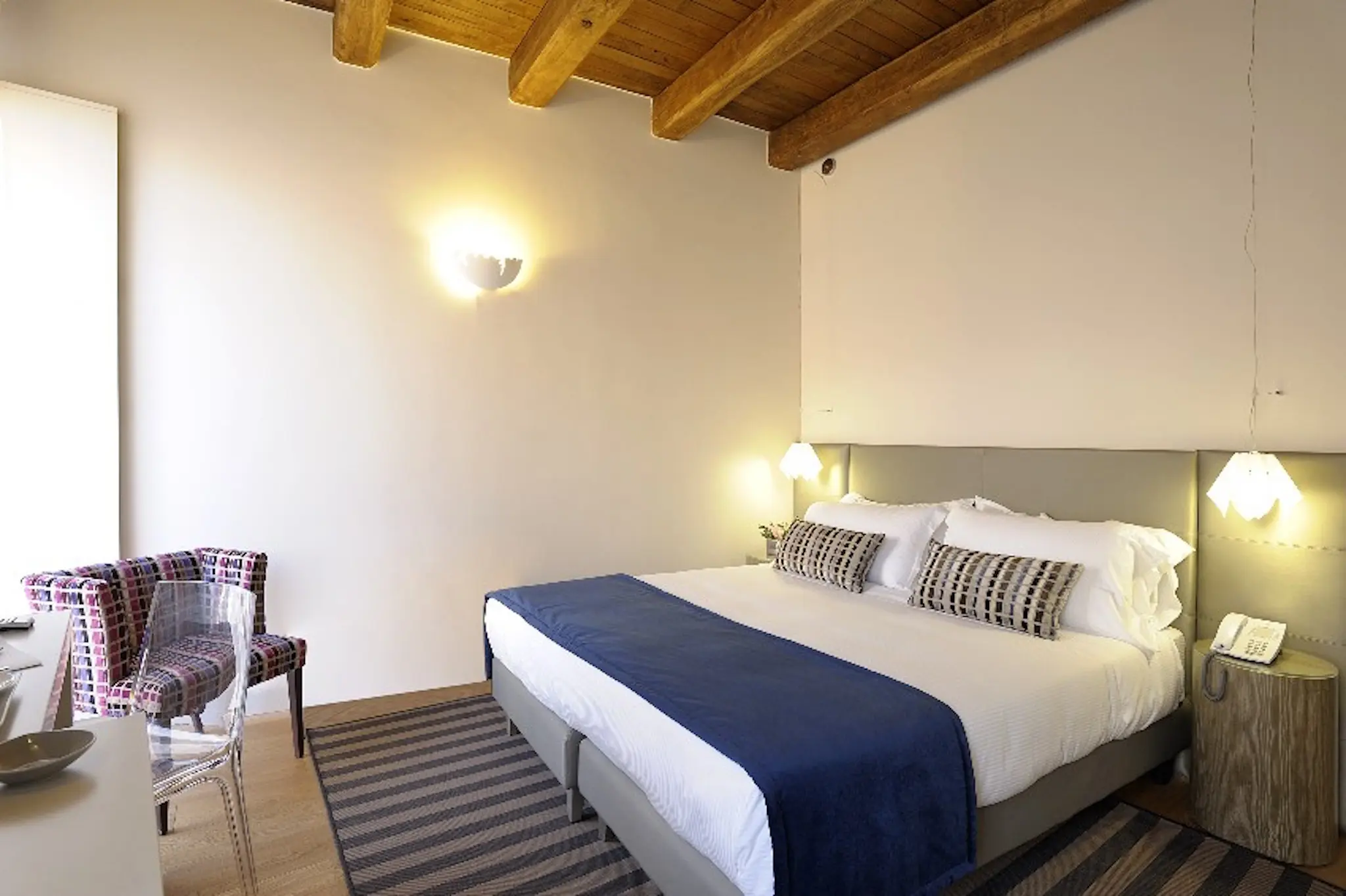 Trevi Palace Luxury Apartments gallery image 12