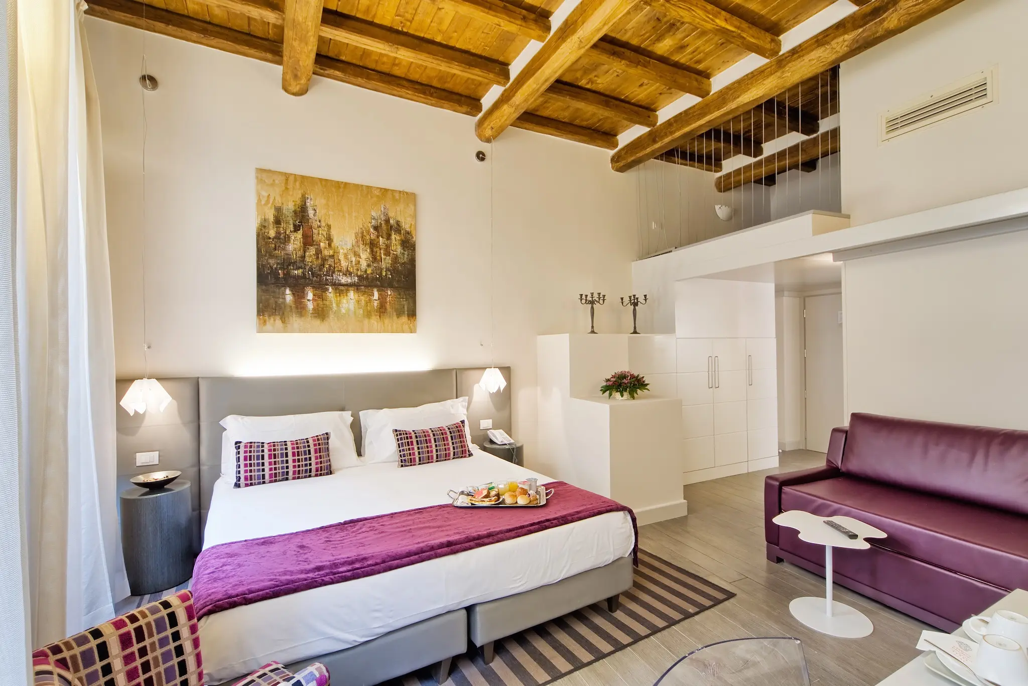 Trevi Palace Luxury Apartments gallery image 13