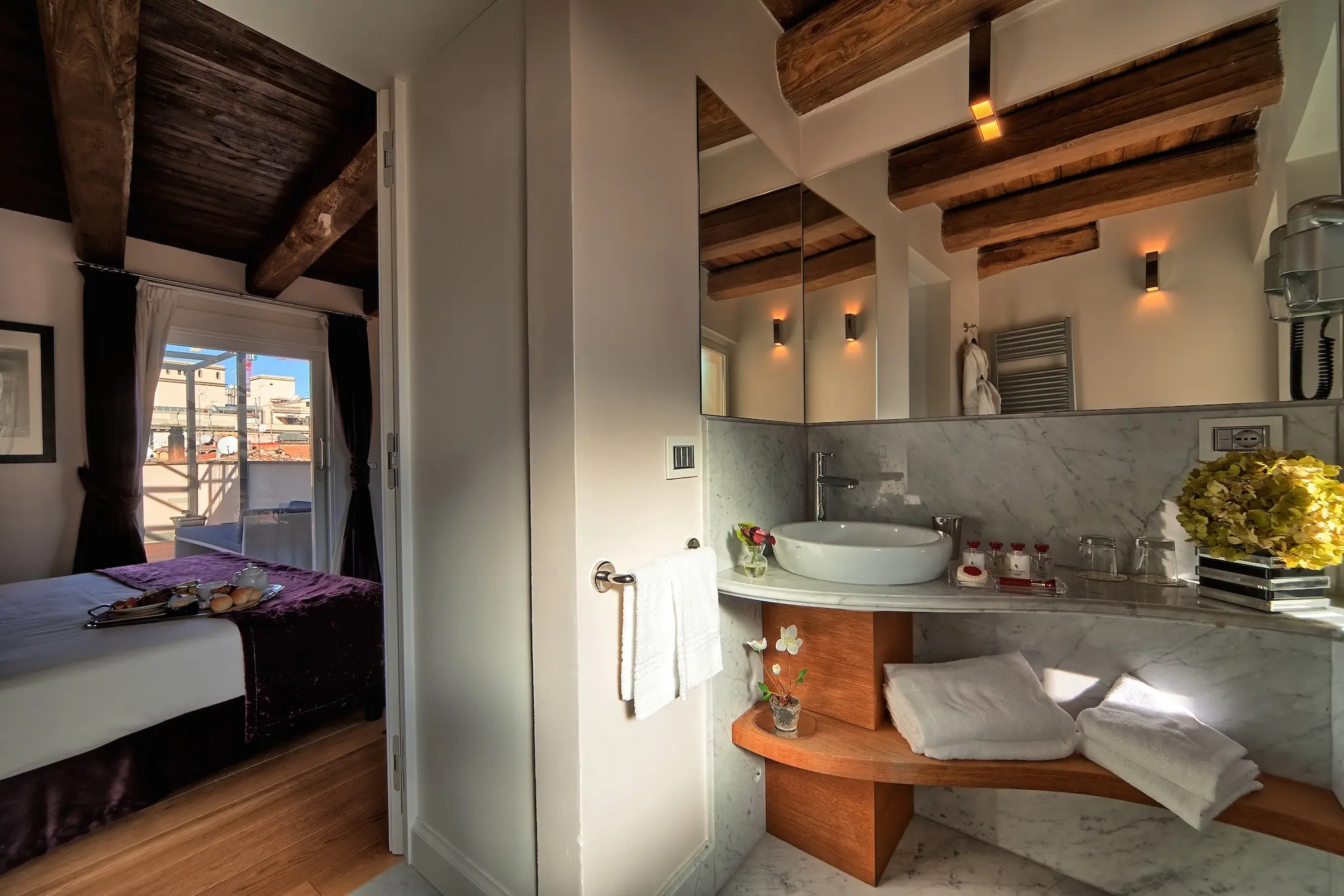 Trevi Palace Luxury Apartments gallery image 23