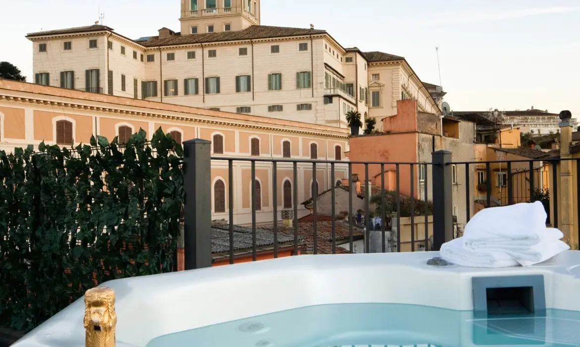 Trevi Palace Luxury Apartments