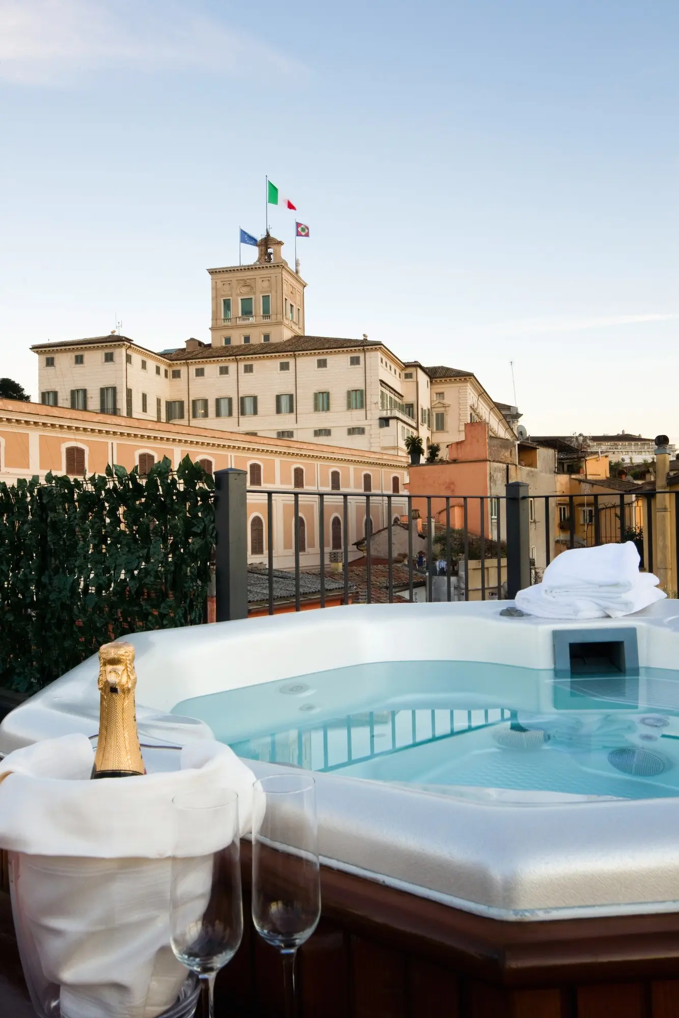 Trevi Palace Luxury Apartments