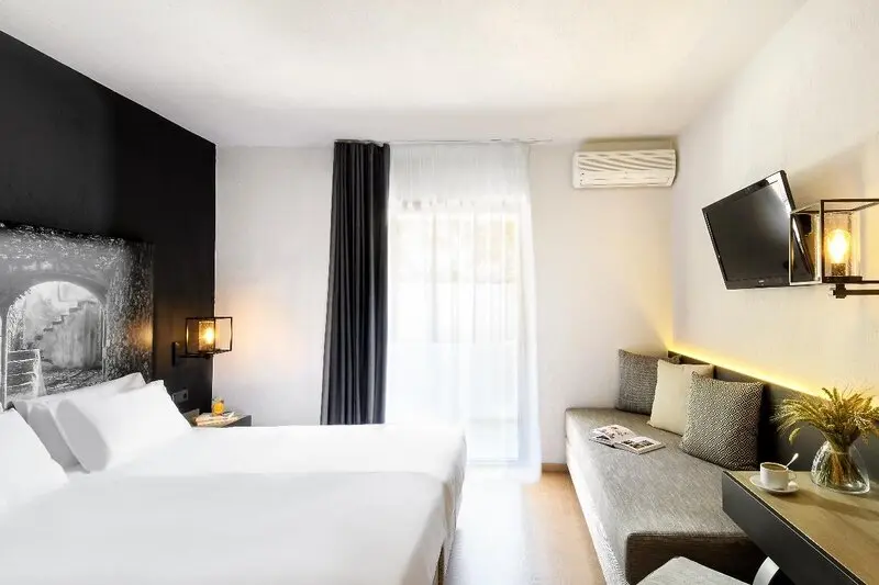 Akrathos Beach Hotel gallery image 24