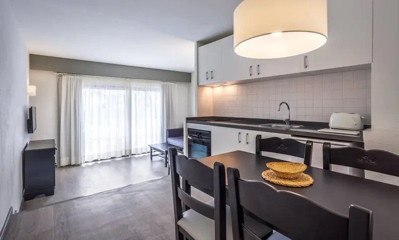 HG Cristian Sur Apartments gallery image 9