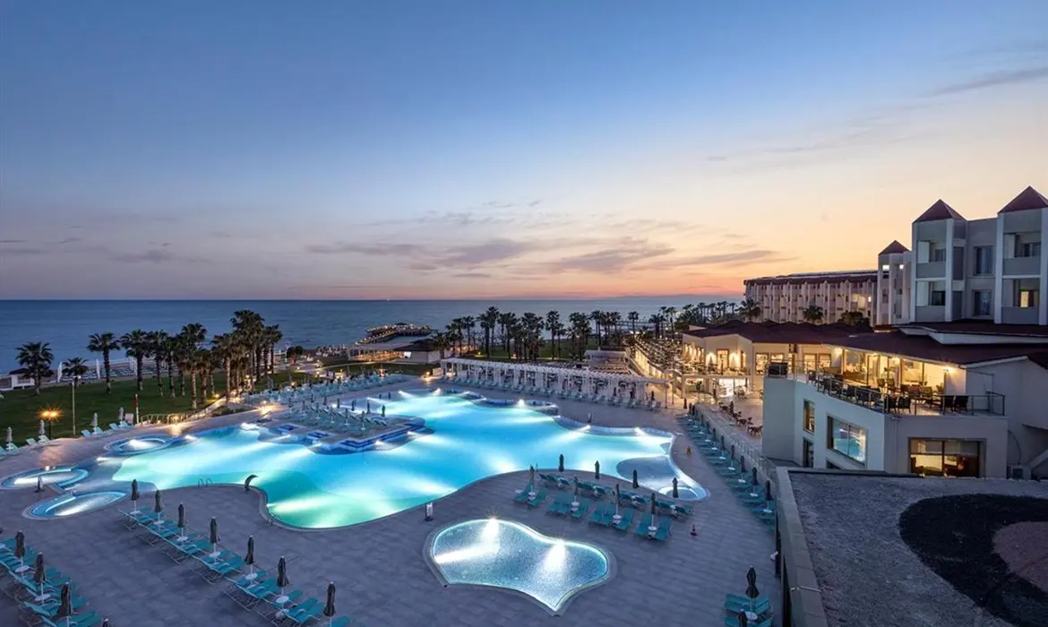 Arcanus Side Resort