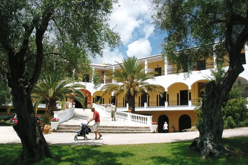 Paradise Hotel gallery image 6