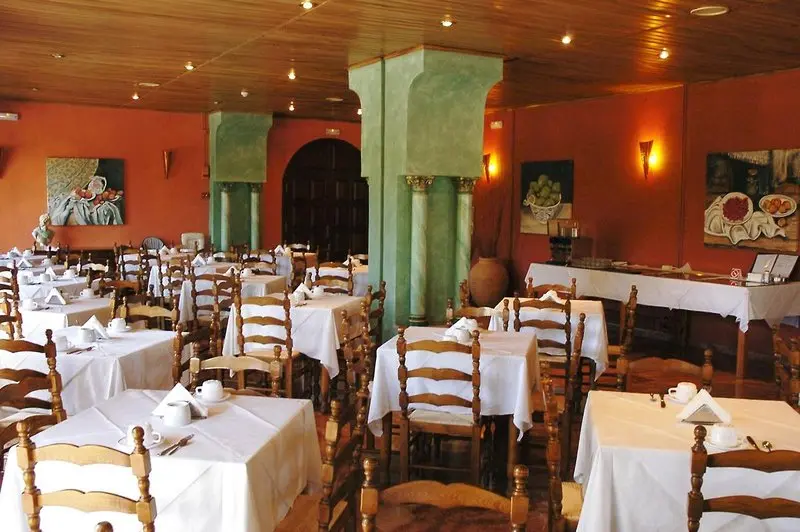 Paradise Hotel gallery image 19