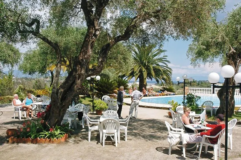 Paradise Hotel gallery image 20