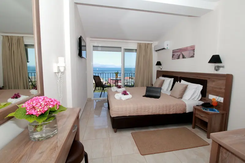 Yannis Hotel gallery image 13