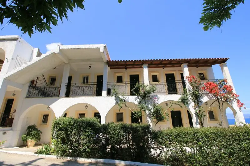 Yannis Hotel gallery image 9