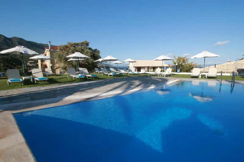 Yannis Hotel