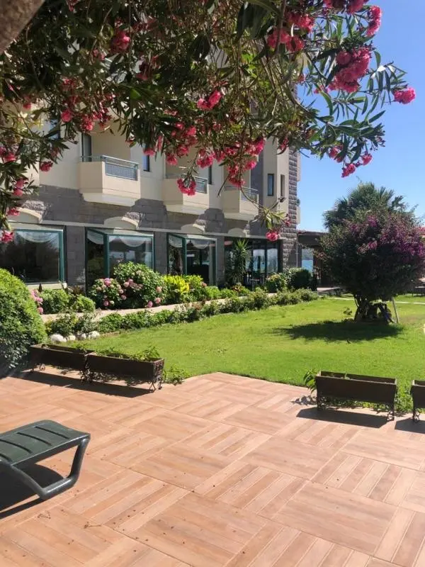 Hotel Mutlu gallery image 2