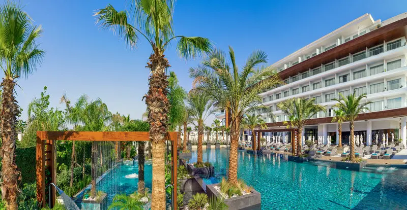 Amanti Hotel Made for Two gallery image 1
