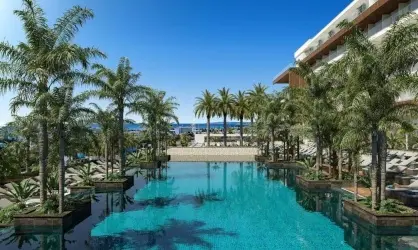 Amanti Hotel Made for Two