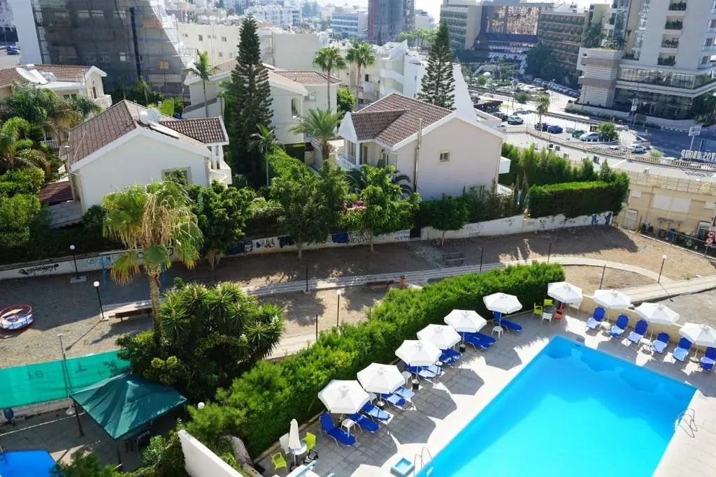 Polyxeni Hotel & Apartments gallery image 1
