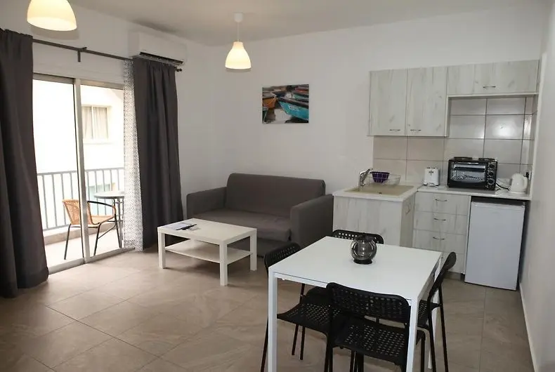 Polyxeni Hotel & Apartments gallery image 13