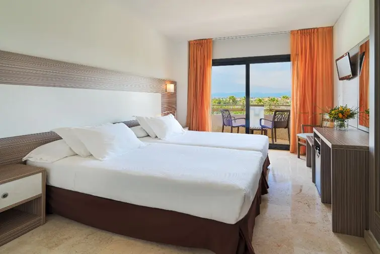 H10 Cambrils Playa gallery image 8