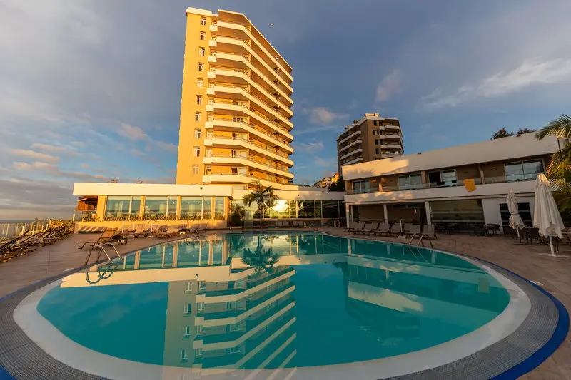 Duas Torres Hotel gallery image 2