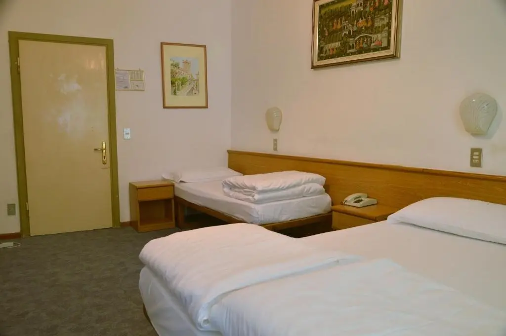 Hotel Modena gallery image 10