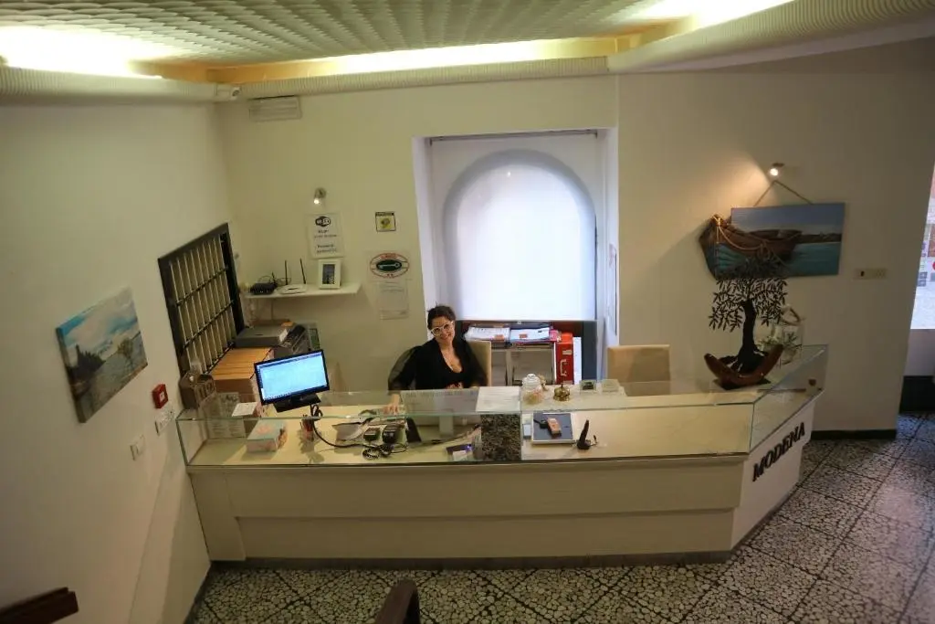 Hotel Modena gallery image 5