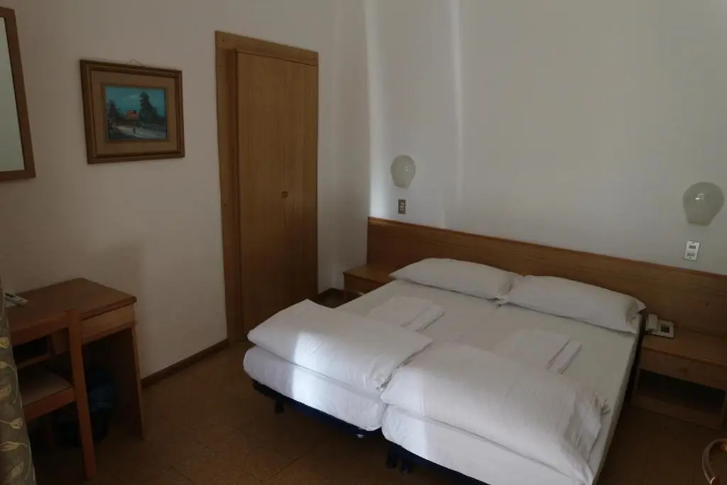 Hotel Modena gallery image 8