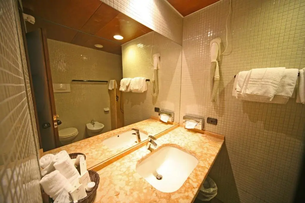 Hotel La Paul gallery image 12