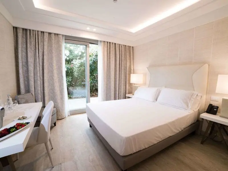 Splendido Bay Luxury Spa Resort gallery image 7