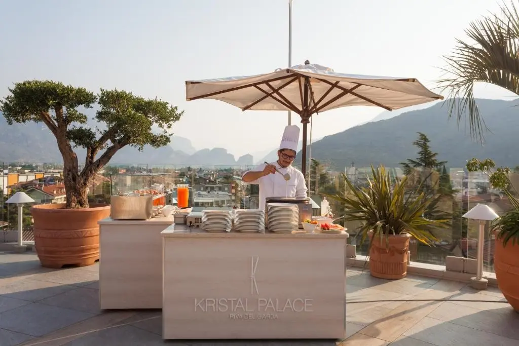 Kristal Palace Hotel gallery image 4