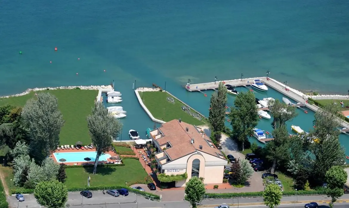 Yachting Hotel Mistral Sirmione