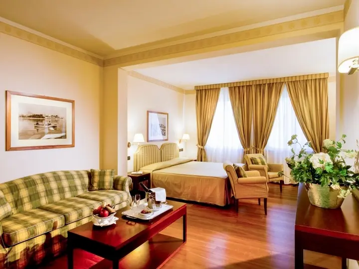 Hotel Sirmione e Promessi Sposi gallery image 8