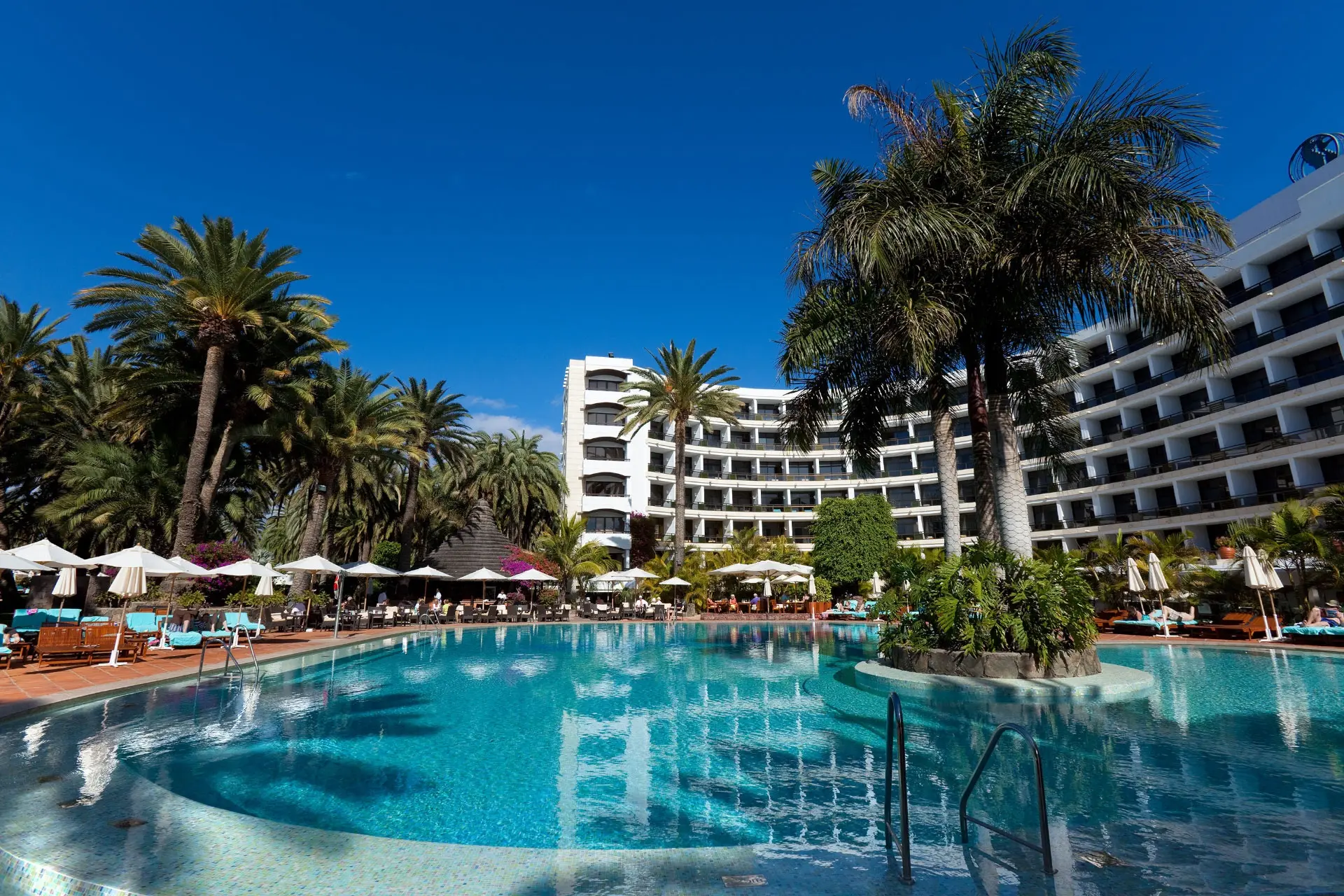 Seaside Palm Beach Hotel gallery image 3
