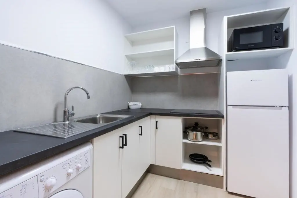 Cel Blau Apartments gallery image 10