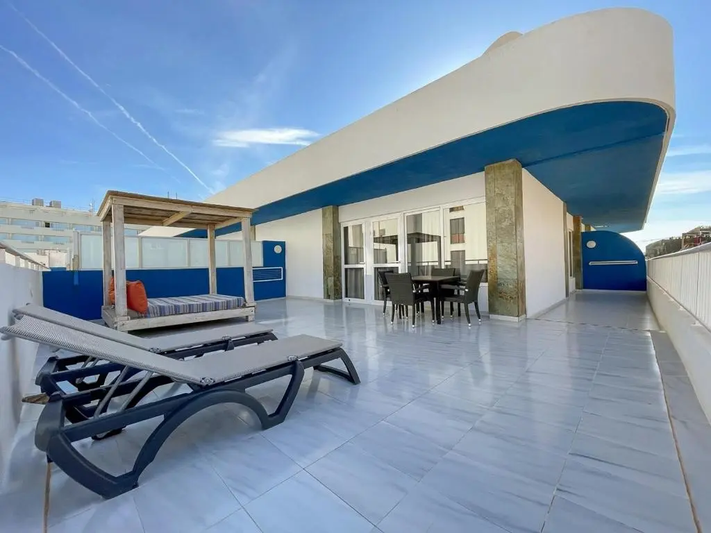Cel Blau Apartments gallery image 2