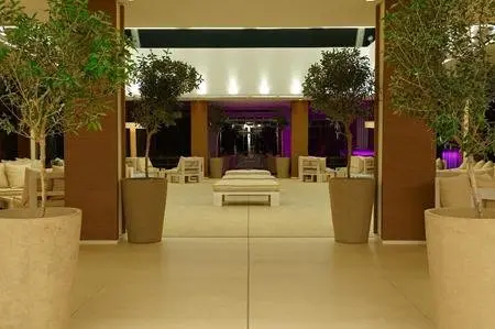 Capo Bay Hotel gallery image 9