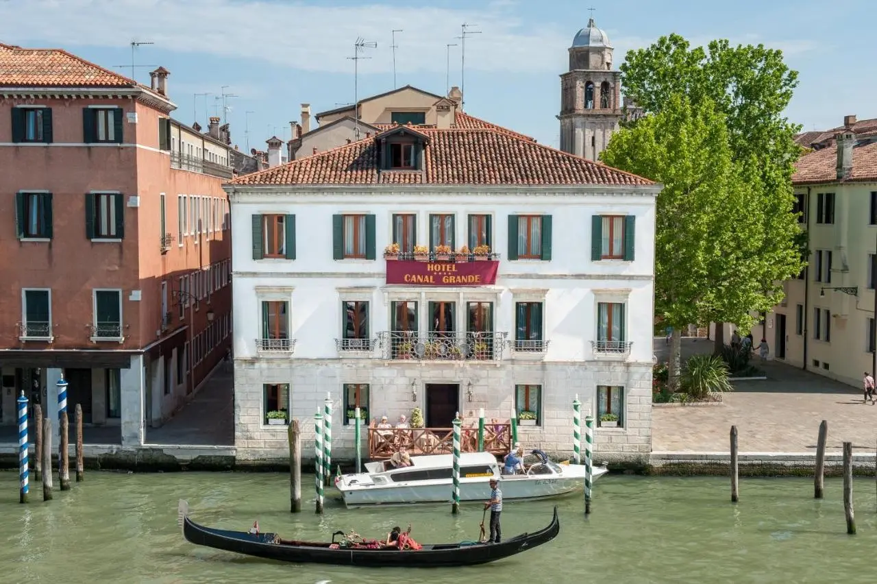 Canal Grande gallery image 2