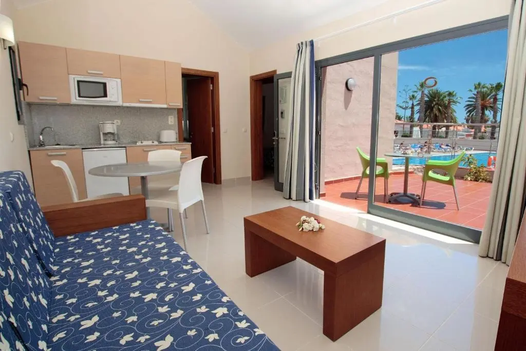 Caybeach Caleta Apartments gallery image 7