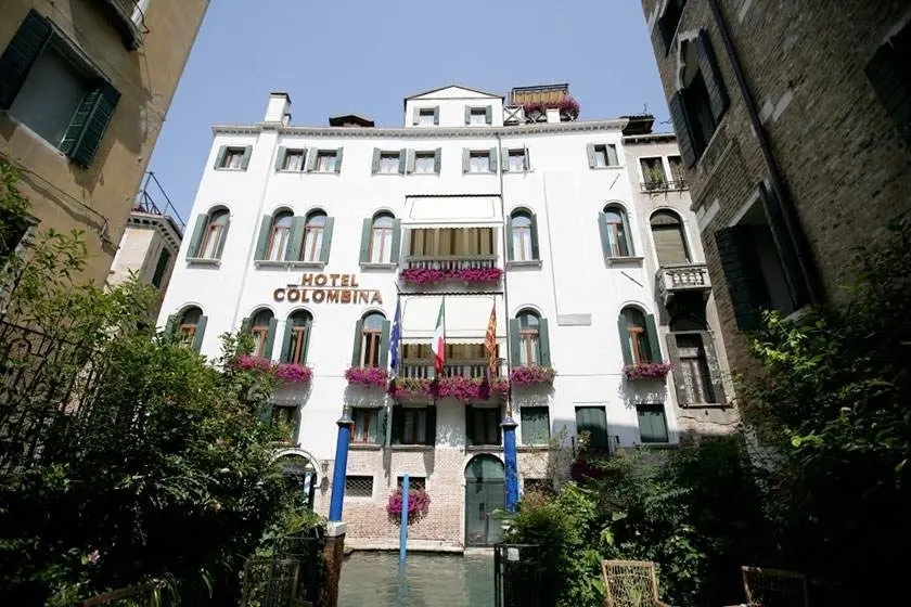 Colombina Hotel