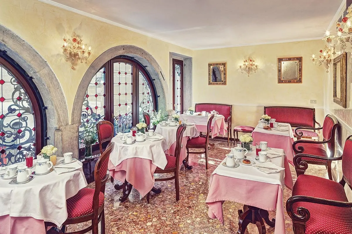 Firenze Hotel gallery image 11