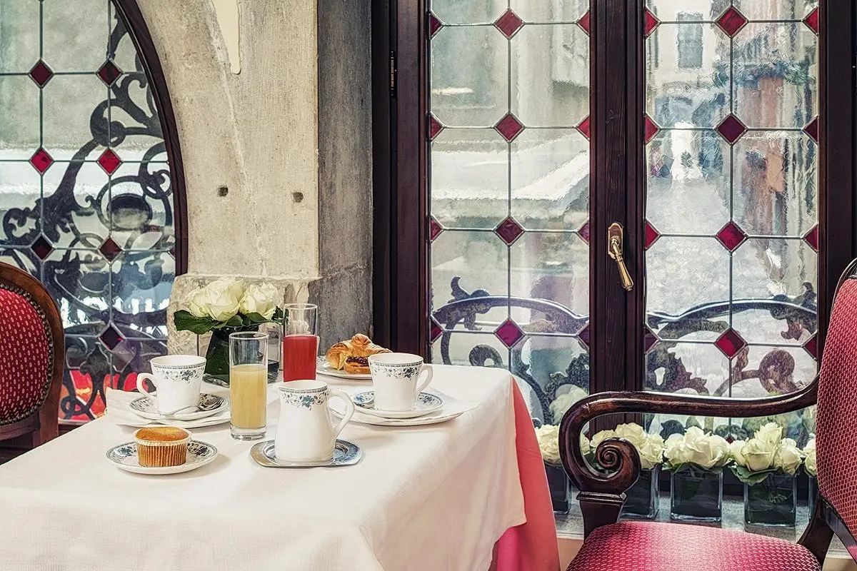 Firenze Hotel gallery image 9