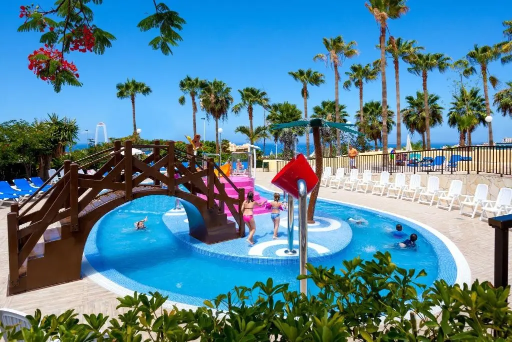 Tagoro Family and Fun Hotel gallery image 2