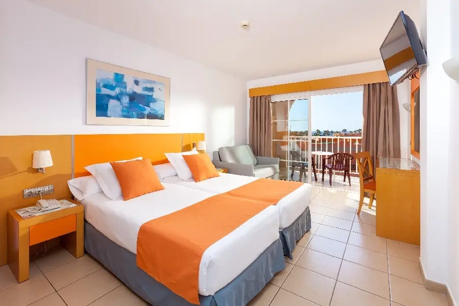 Hotel Chatur Costa Caleta gallery image 1