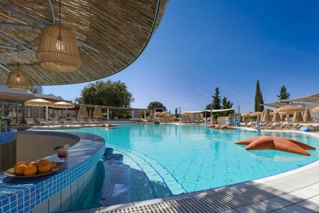 Valamar Tirena Hotel gallery image 1